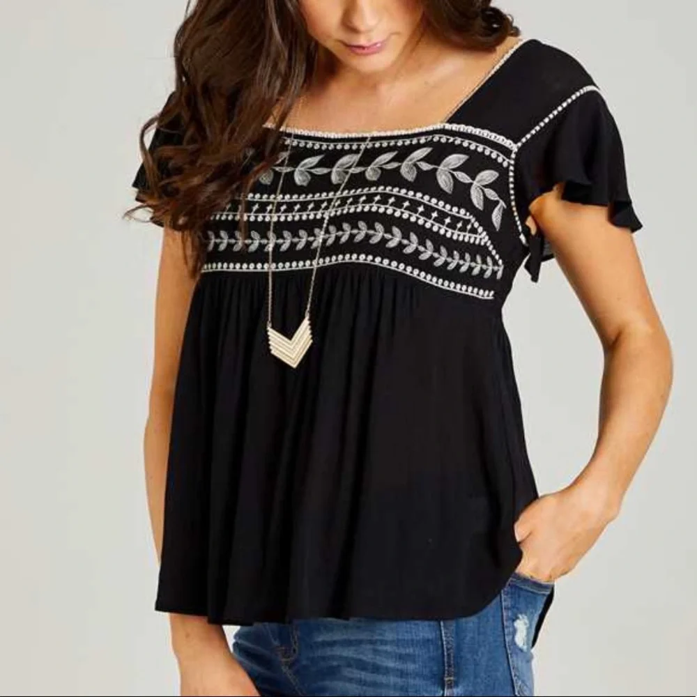 Altar’d State embroidered blouse - Picture 1 of 10